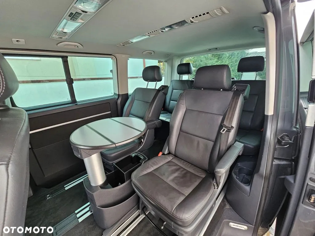 Volkswagen Multivan - 7