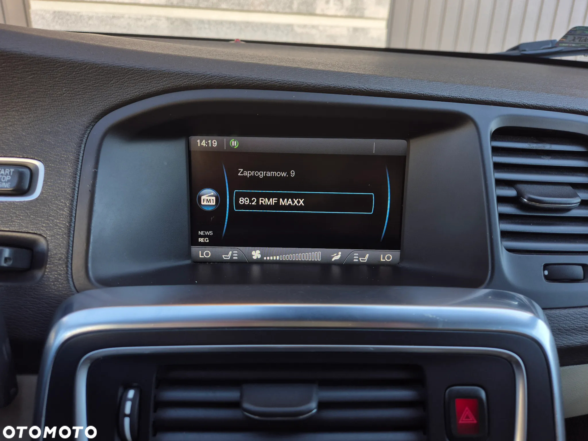 Volvo V60 D2 Momentum - 8