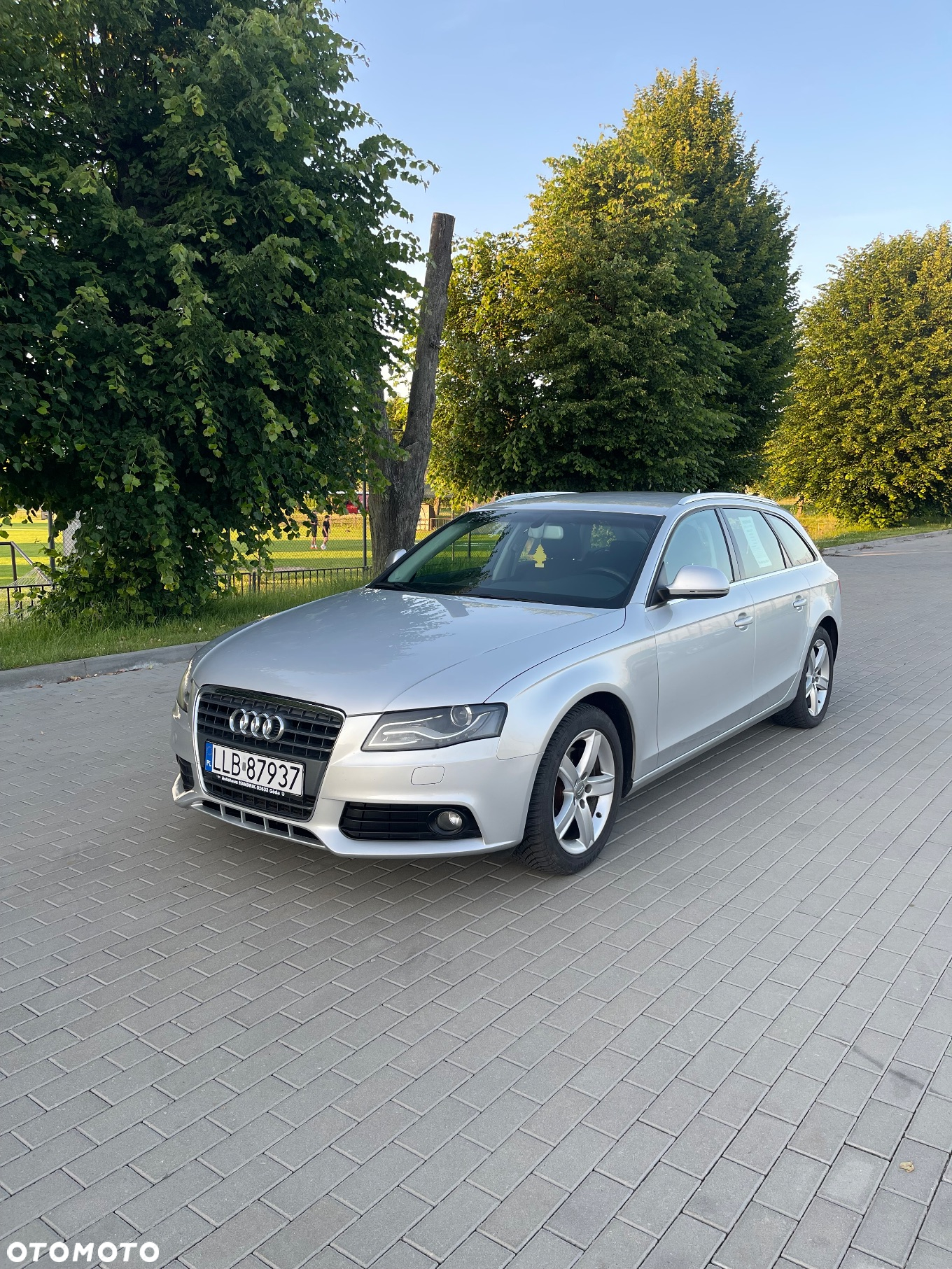 Audi A4 Avant 1.8 TFSI Ambiente - 2