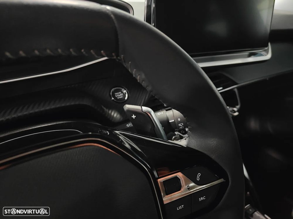 Peugeot 2008 1.2 PureTech Allure EAT8 - 52