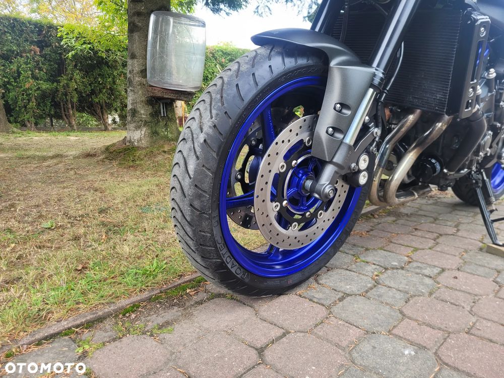 Yamaha FZ8 - 20
