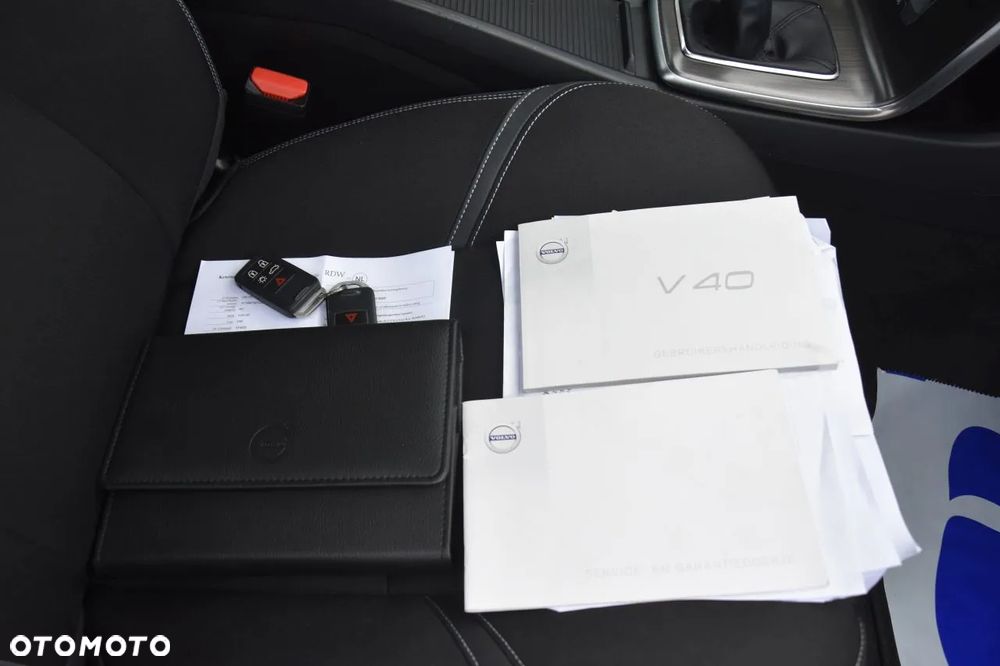 Volvo V40 D2 Momentum - 20