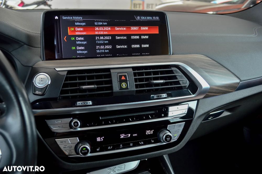 BMW X3 xDrive20d AT Luxury Line - 38