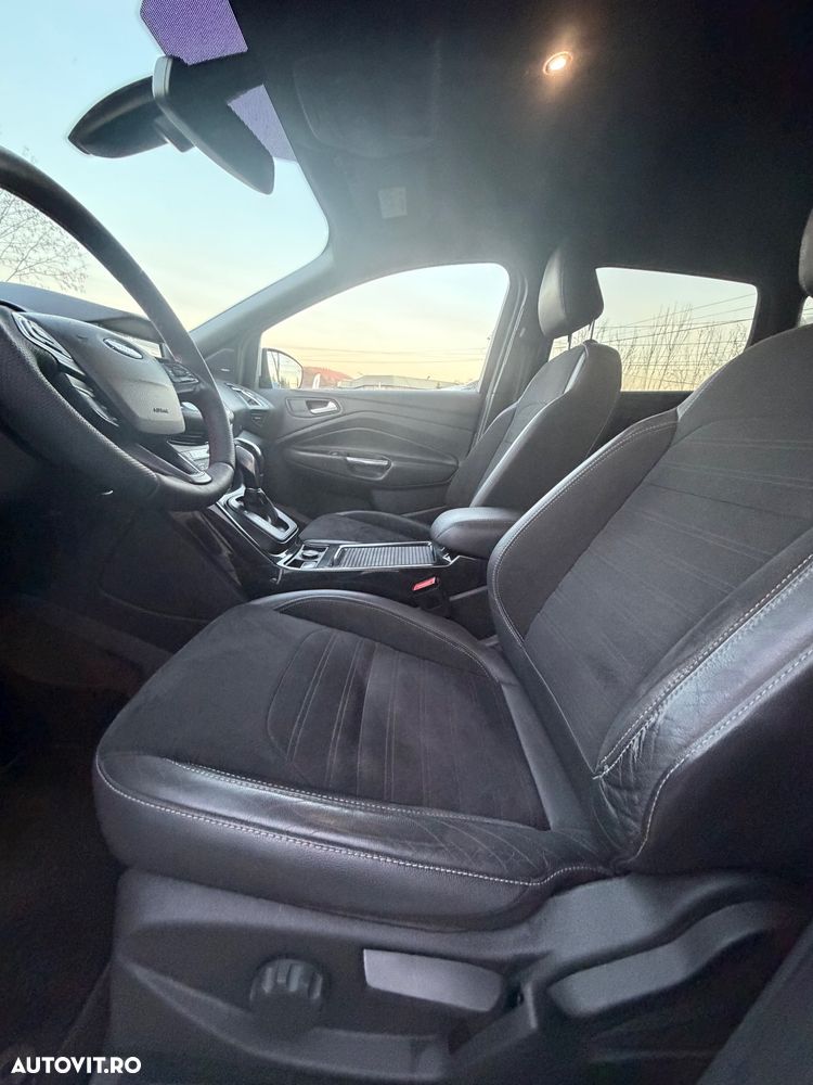 Ford Kuga 2.0 TDCi 4x4 Aut. ST-Line - 15