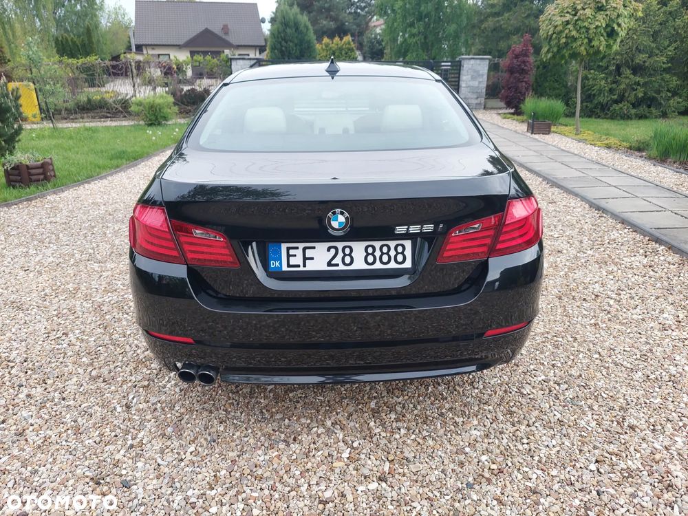 BMW Seria 5 528i Sport-Aut - 8