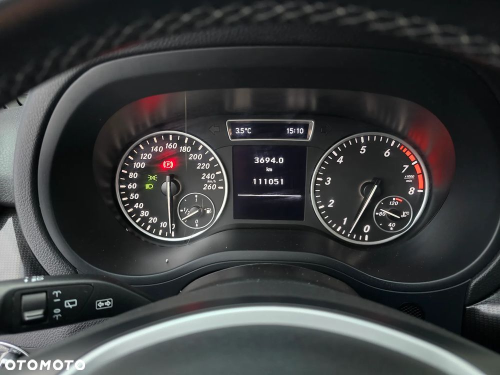 Mercedes-Benz Klasa B 180 (BlueEFFICIENCY) - 30