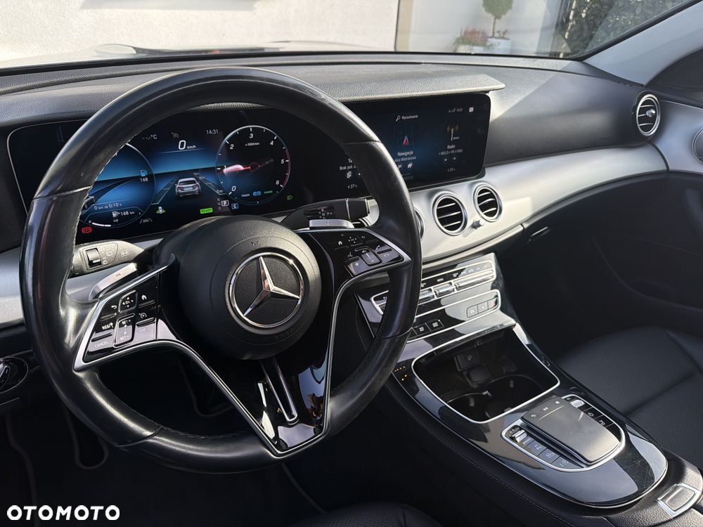 Mercedes-Benz Klasa E 220 d Avantgarde - 33