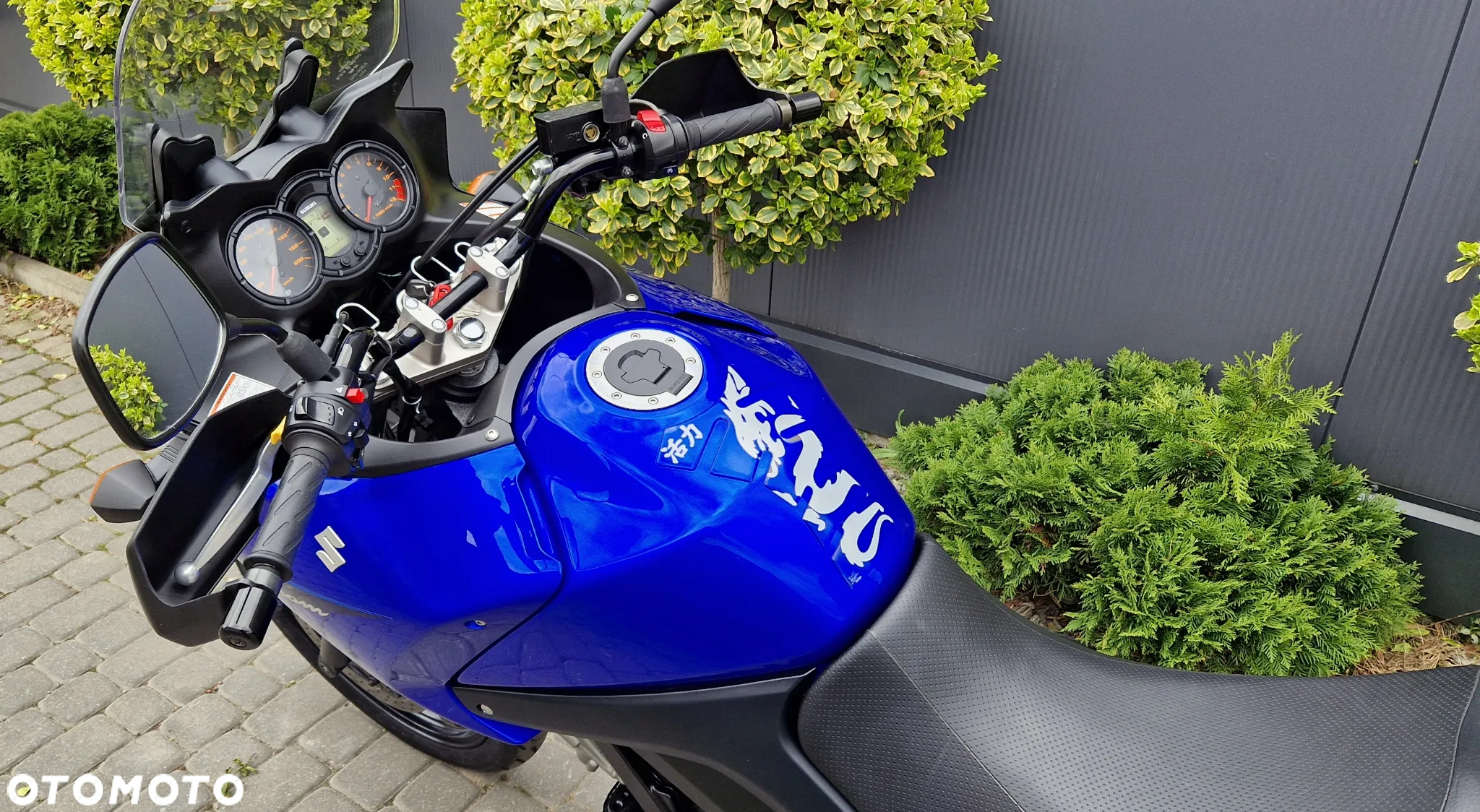 Suzuki DL - 35