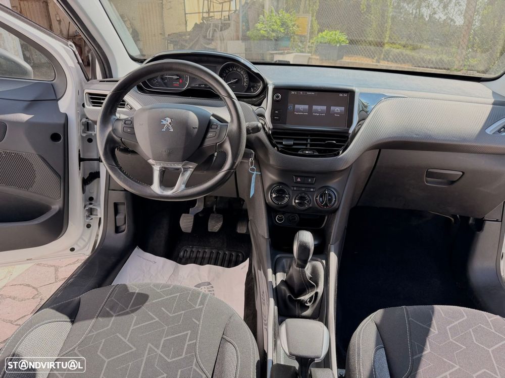 Peugeot 2008 1.2 PureTech Style - 33