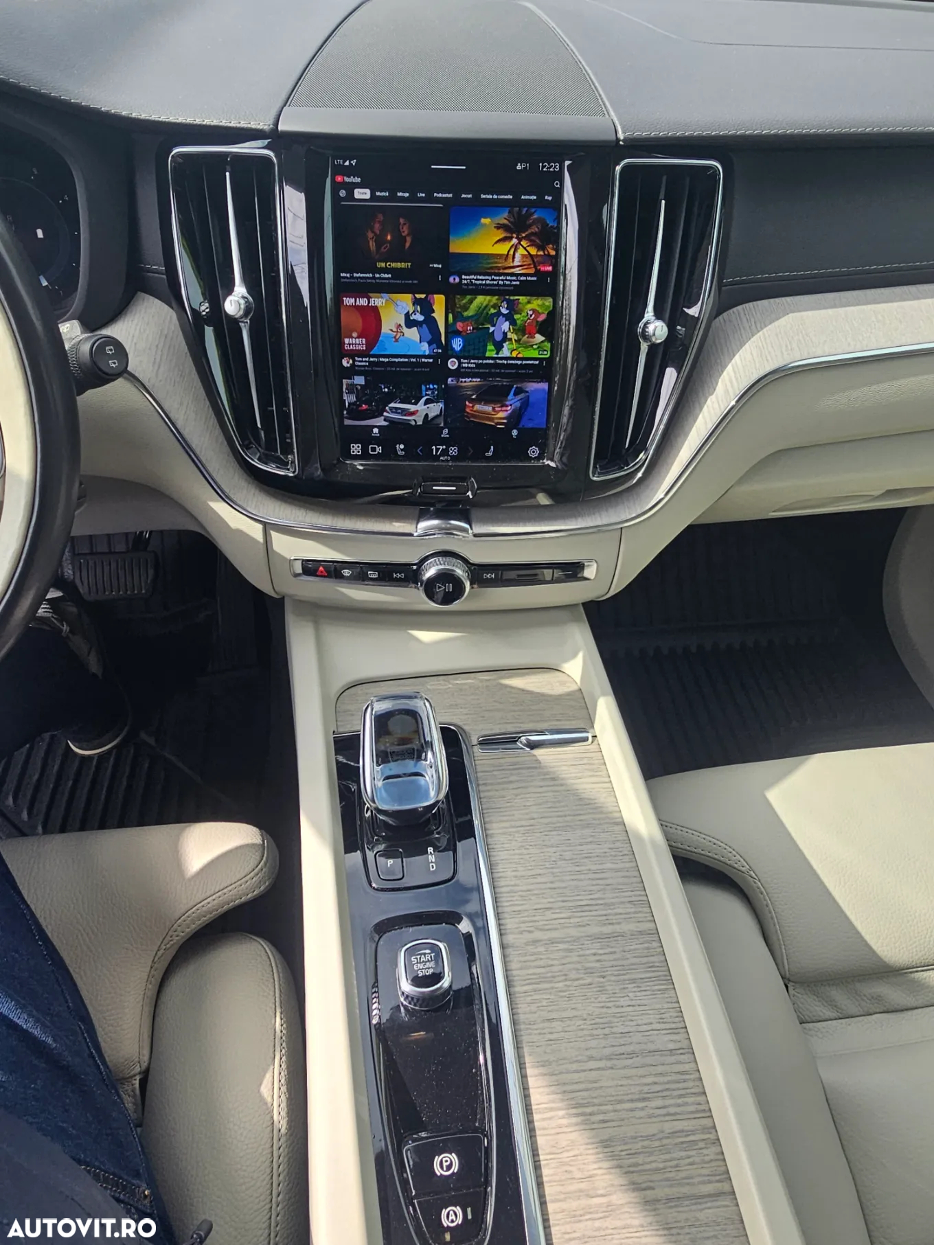 Volvo XC 60 B4 MHEV AT8 AWD Inscription - 11