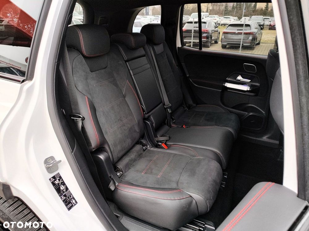 Mercedes-Benz GLB 220 d 4-Matic AMG Line 8G-DCT - 14