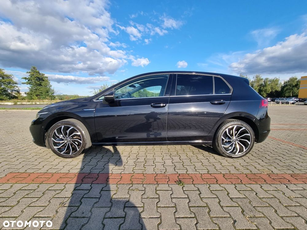 Volkswagen Golf VIII 1.5 eTSI EVO Style DSG - 20