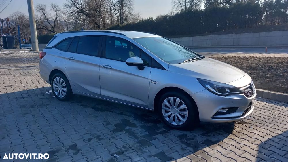 Opel Astra 1.6 D (CDTI) Start/Stop Sports Tourer Edition - 2