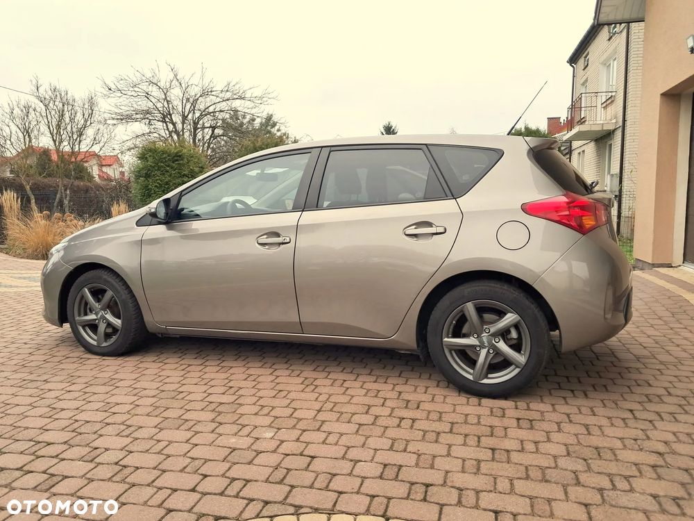 Toyota Auris 1.33 VVT-i Luna - 3
