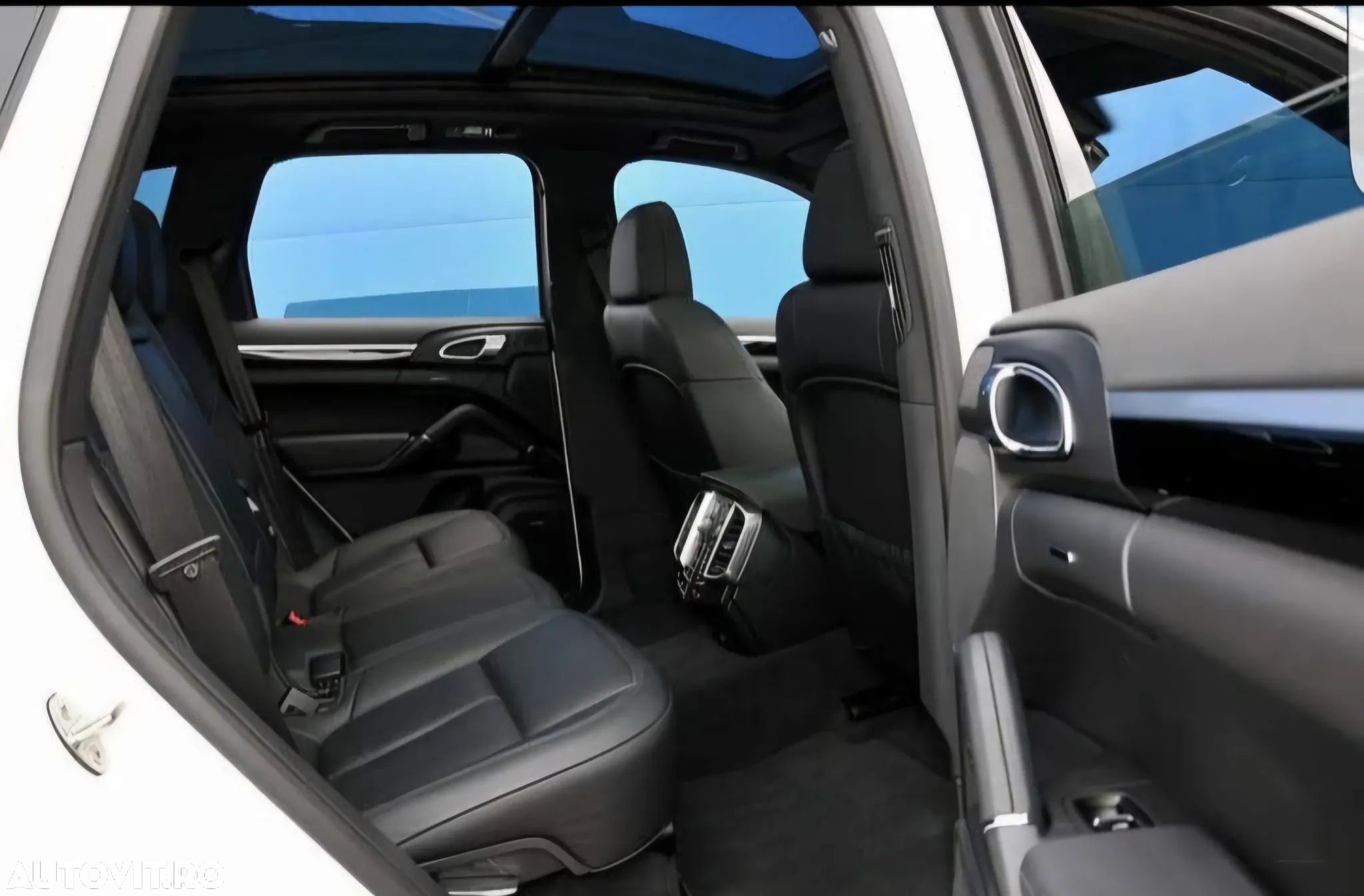 Porsche Cayenne Diesel Platinum Edition - 9