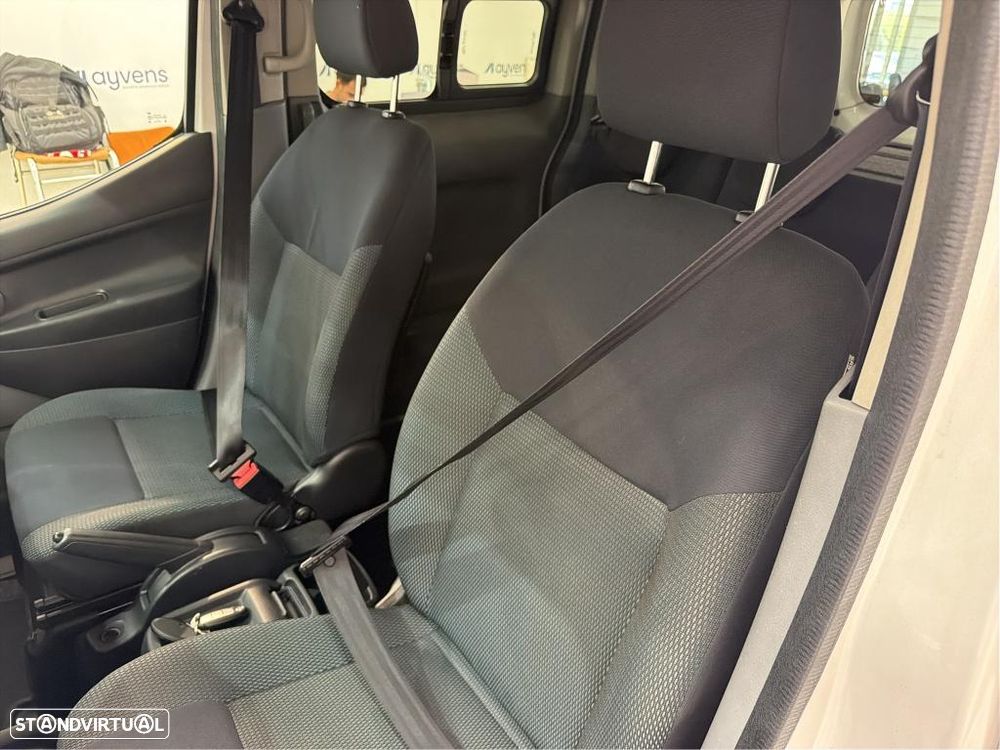 Nissan NV200 Combi - 7