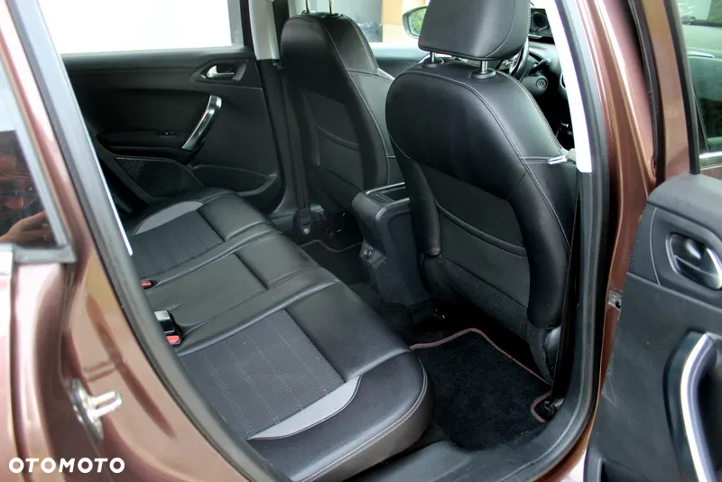 Peugeot 2008 1.6 VTi Allure - 12