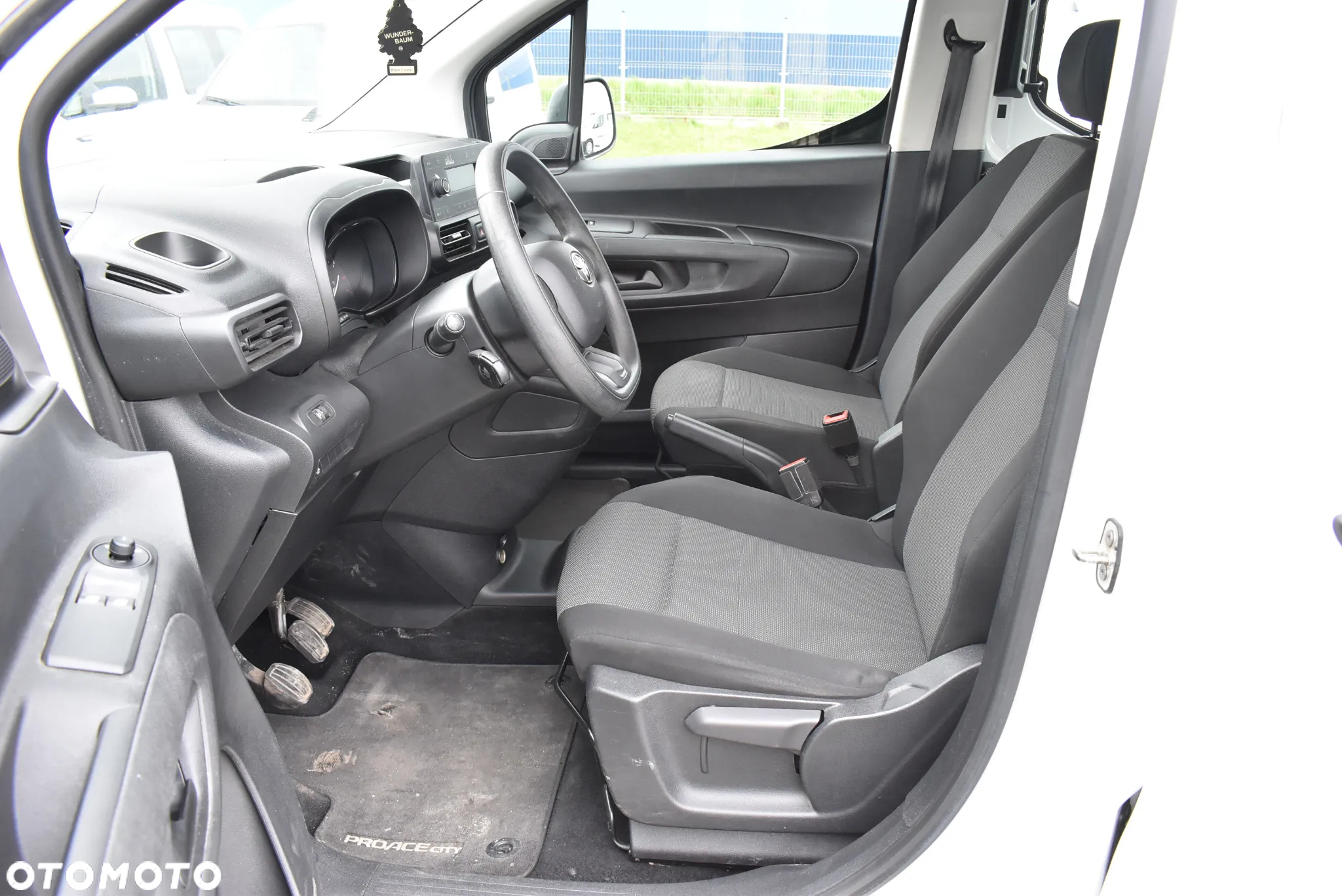 Toyota Proace City Verso 1.5 D-4D Business - 11