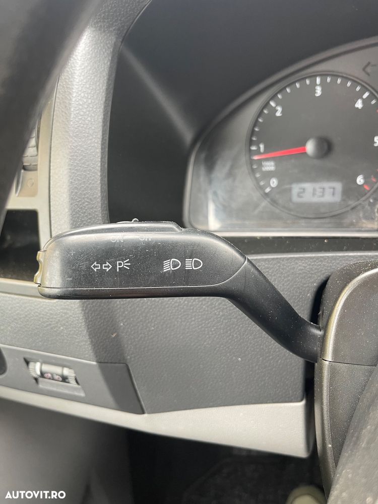 Volkswagen Transporter T5 - 16