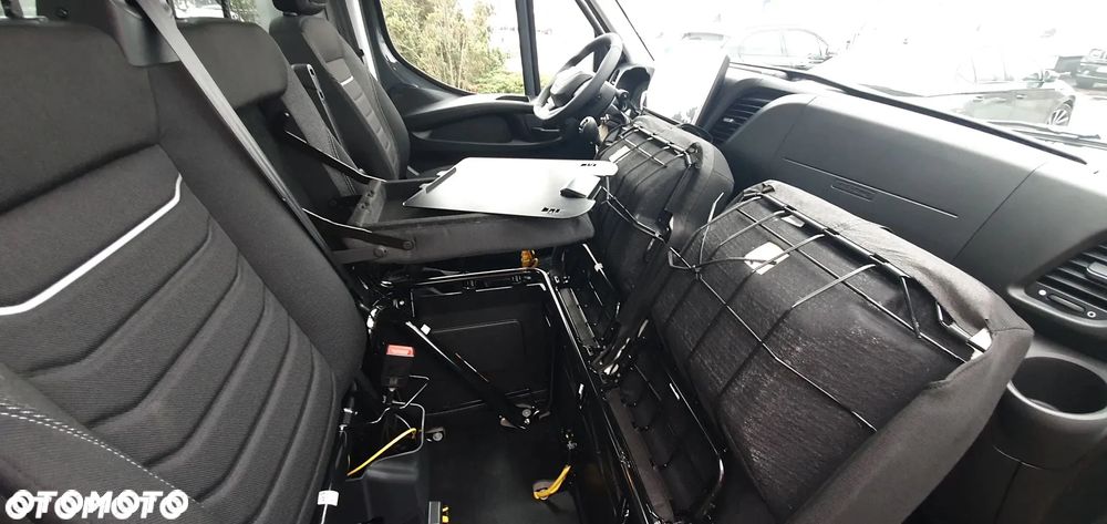 Iveco DAILY WYPRZEDAŻ DEALERA – zastosowanie pod 10 palet !!! - 9