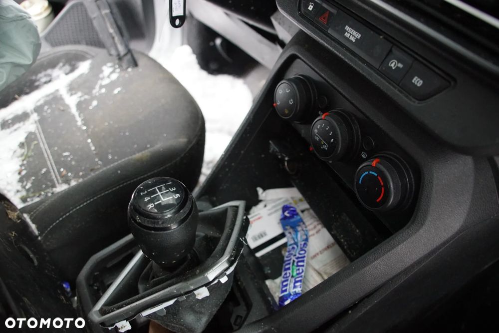 Auto na części - Dacia Sandero III Lift 1.0 TCE 91 KM H4D470 OV369 2024R Silnik Skrzynia Drzwi Błotnik Klapa Zderzak Lampa Lusterko Szyba Deska Kokpit Sterownik Moduł Czujnik Licznik Wyświetlacz Panel Kierownica - 11