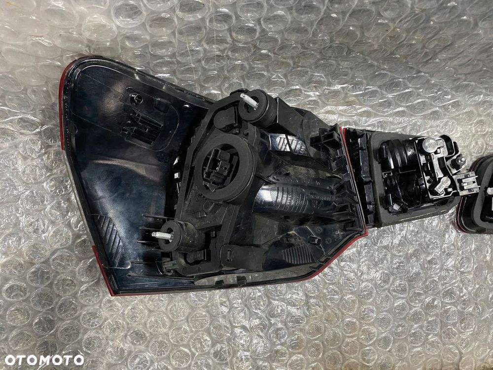 LAMPY PRAWA STRONA CITROEN C5 SEDAN LIFT LED 9675061480 1580 - 7