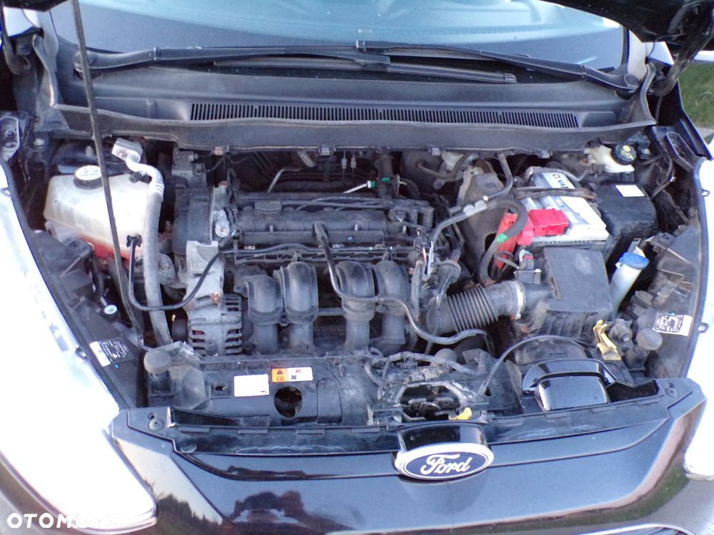 Ford B-MAX 1.6 Titanium - 24