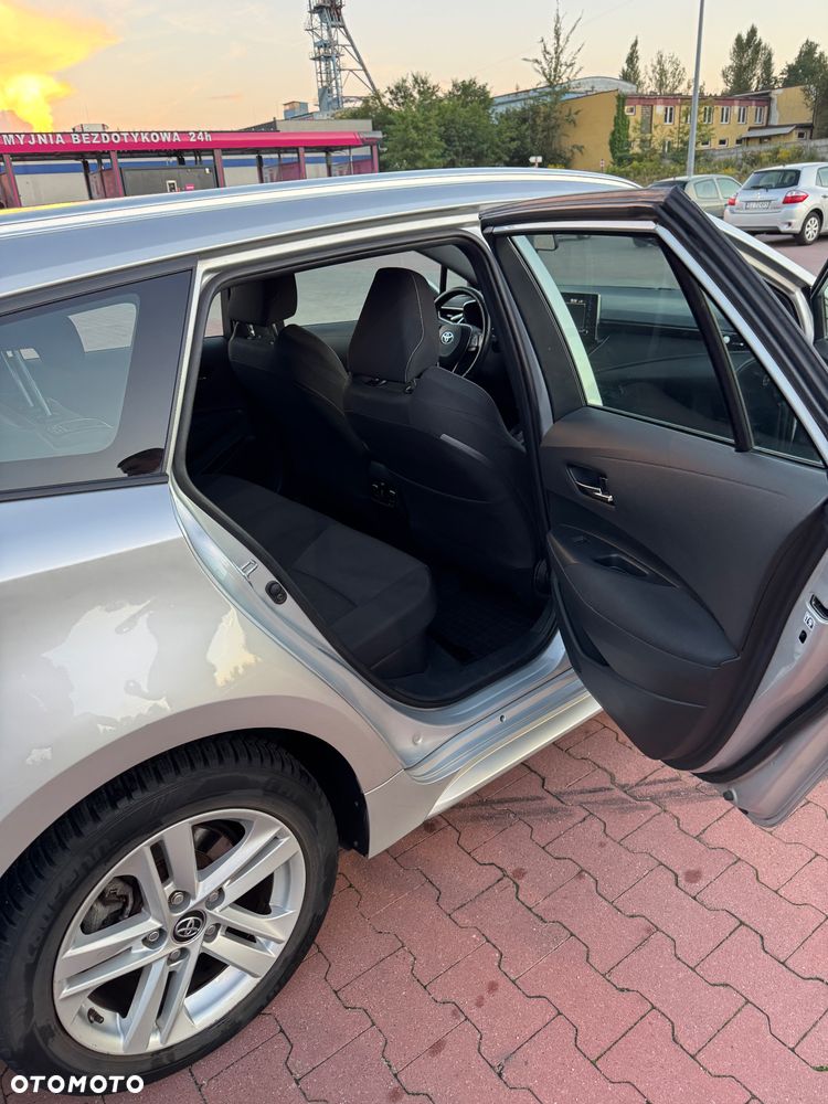Toyota Corolla 1.8 Hybrid GPF Comfort - 17
