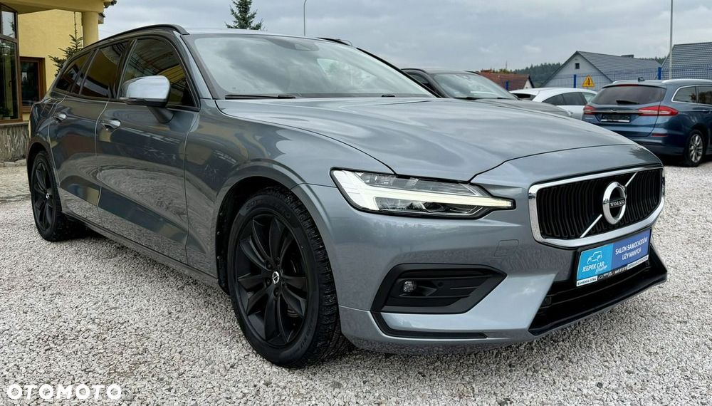 Volvo V60 D4 AWD Geartronic Momentum Pro - 3
