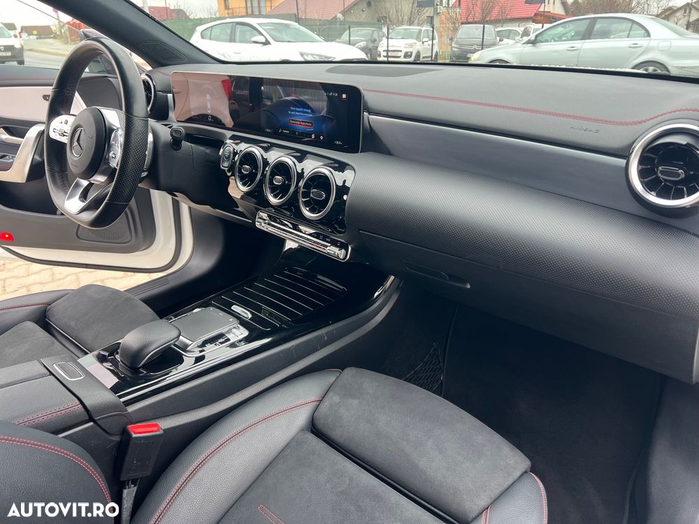 Mercedes-Benz CLA - 9