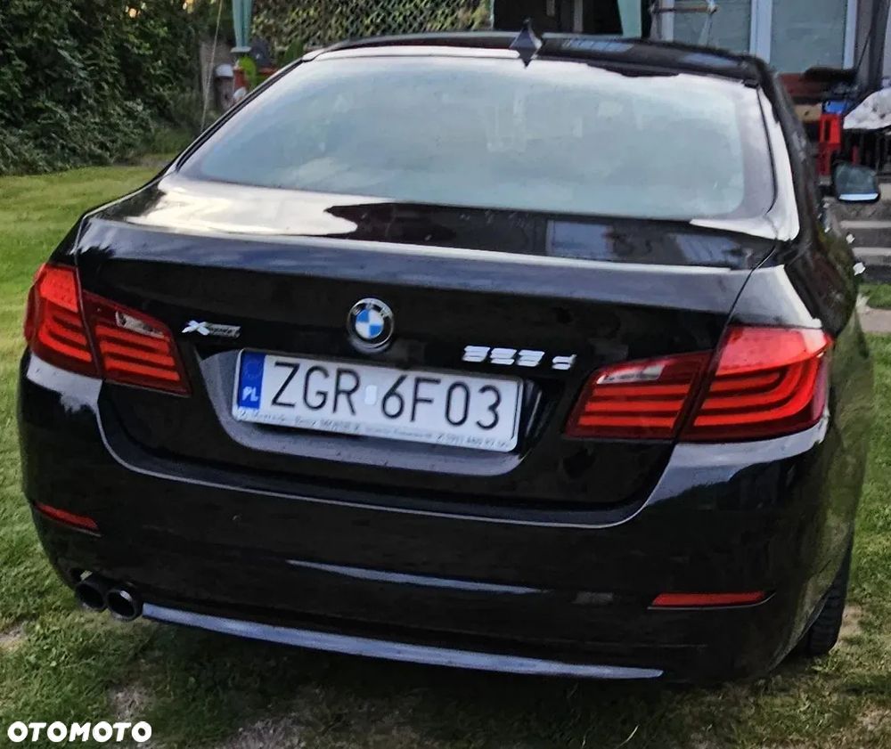 BMW Seria 5 525d xDrive - 25