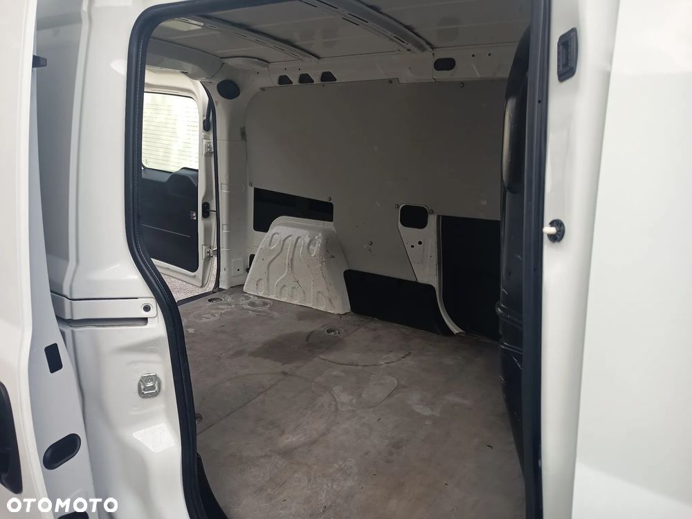 Fiat DOBLO - 23
