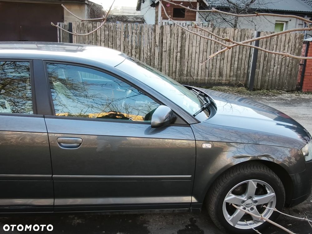 Audi A3 Sportback 2.0 TDI DPF Ambiente - 3