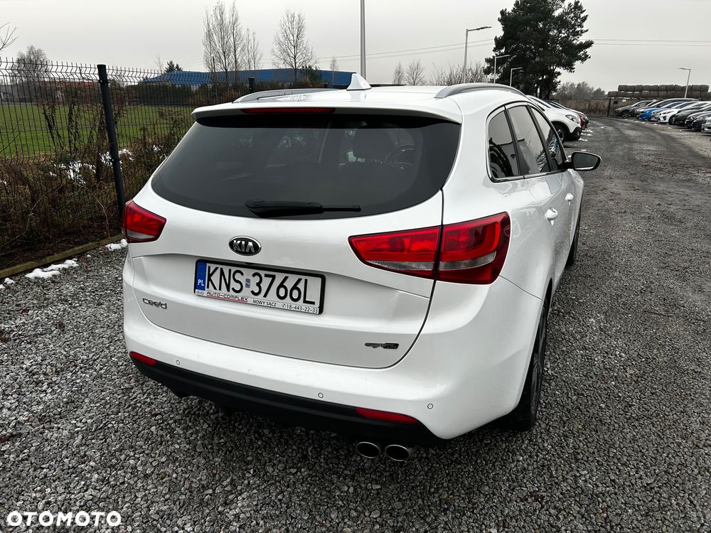 Kia Ceed 1.6 CRDi GT Line DCT - 11