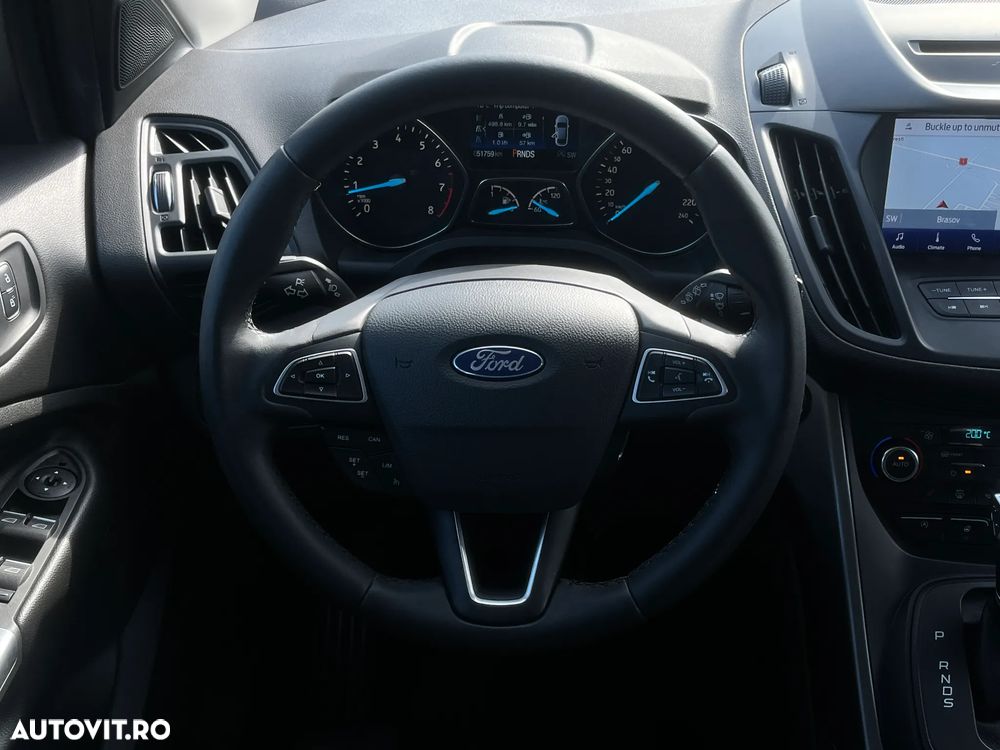 Ford Kuga - 12