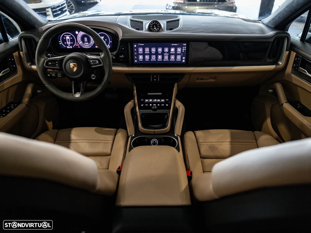 Porsche Cayenne Coupé E-Hybrid - 23