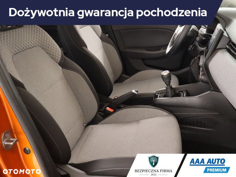 Renault Clio - 11