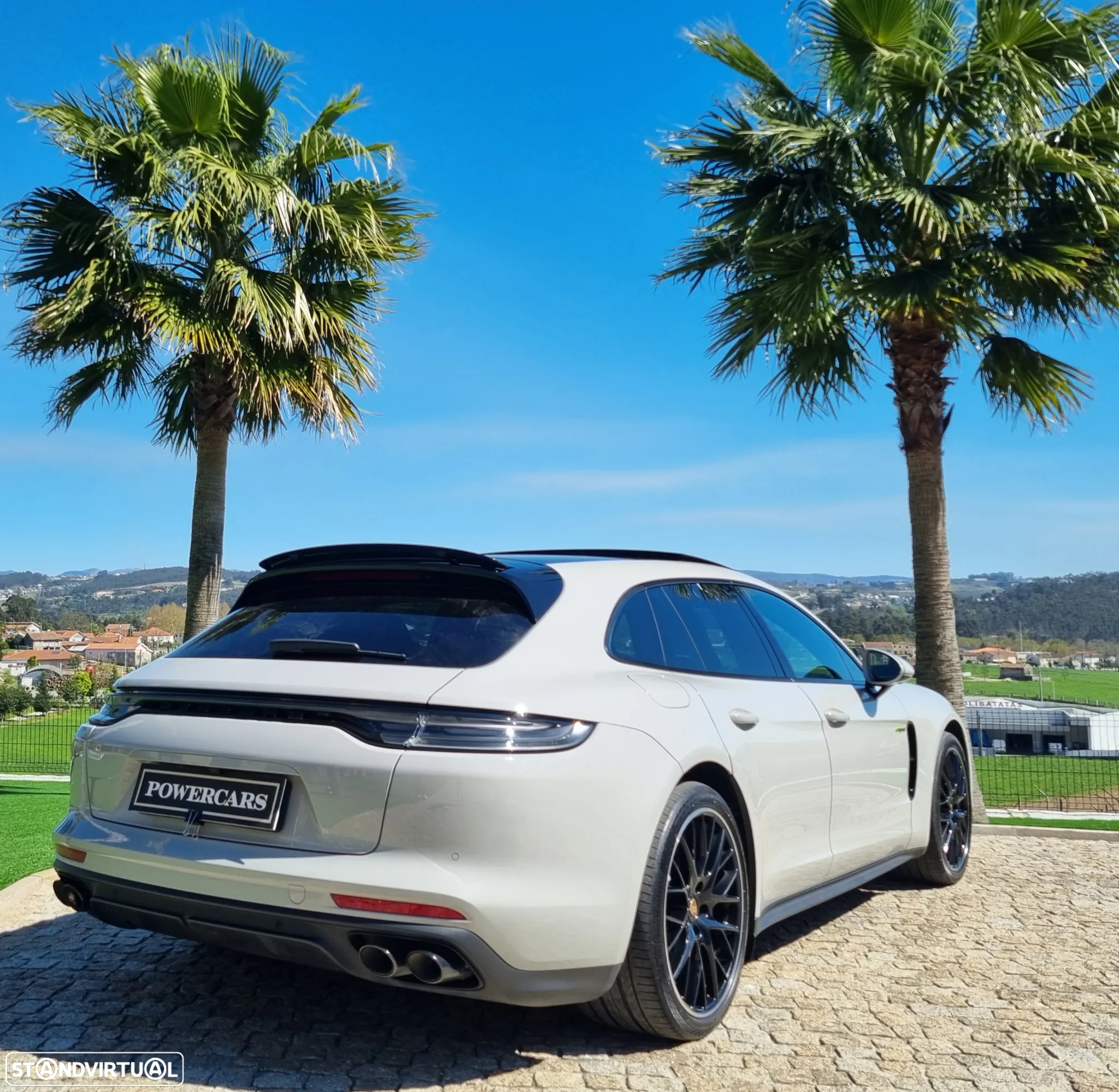 Porsche Panamera Sport Turismo 4 E-Hybrid - 10
