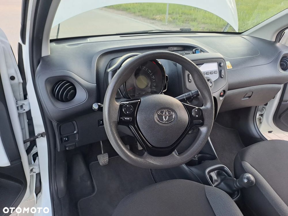 Toyota Aygo - 11