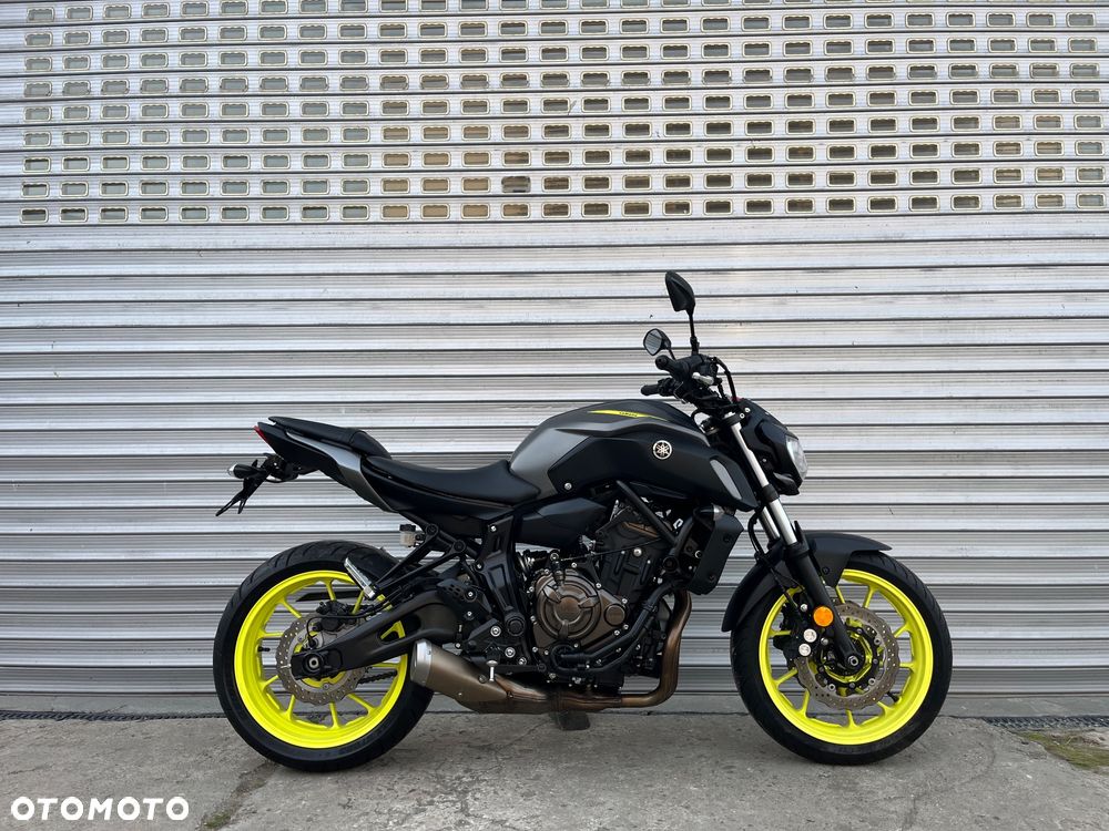 Yamaha MT - 19