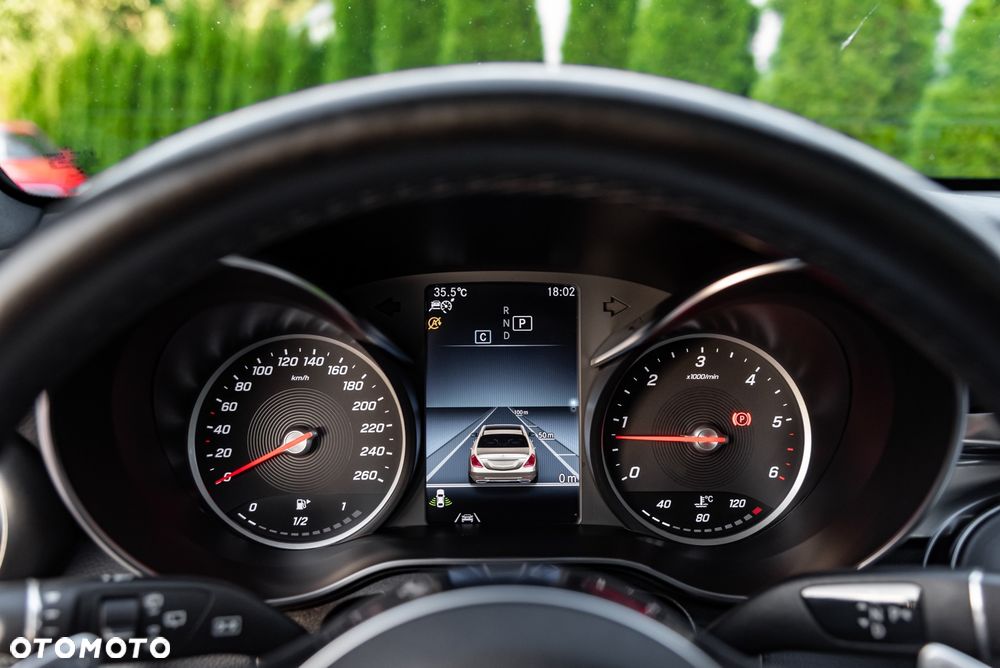 Mercedes-Benz GLC 220 d 4Matic 9G-TRONIC AMG Line - 29