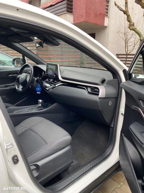Toyota C-HR 1.8 HSD 122 CP 4x2 CVT C-lassy - 8