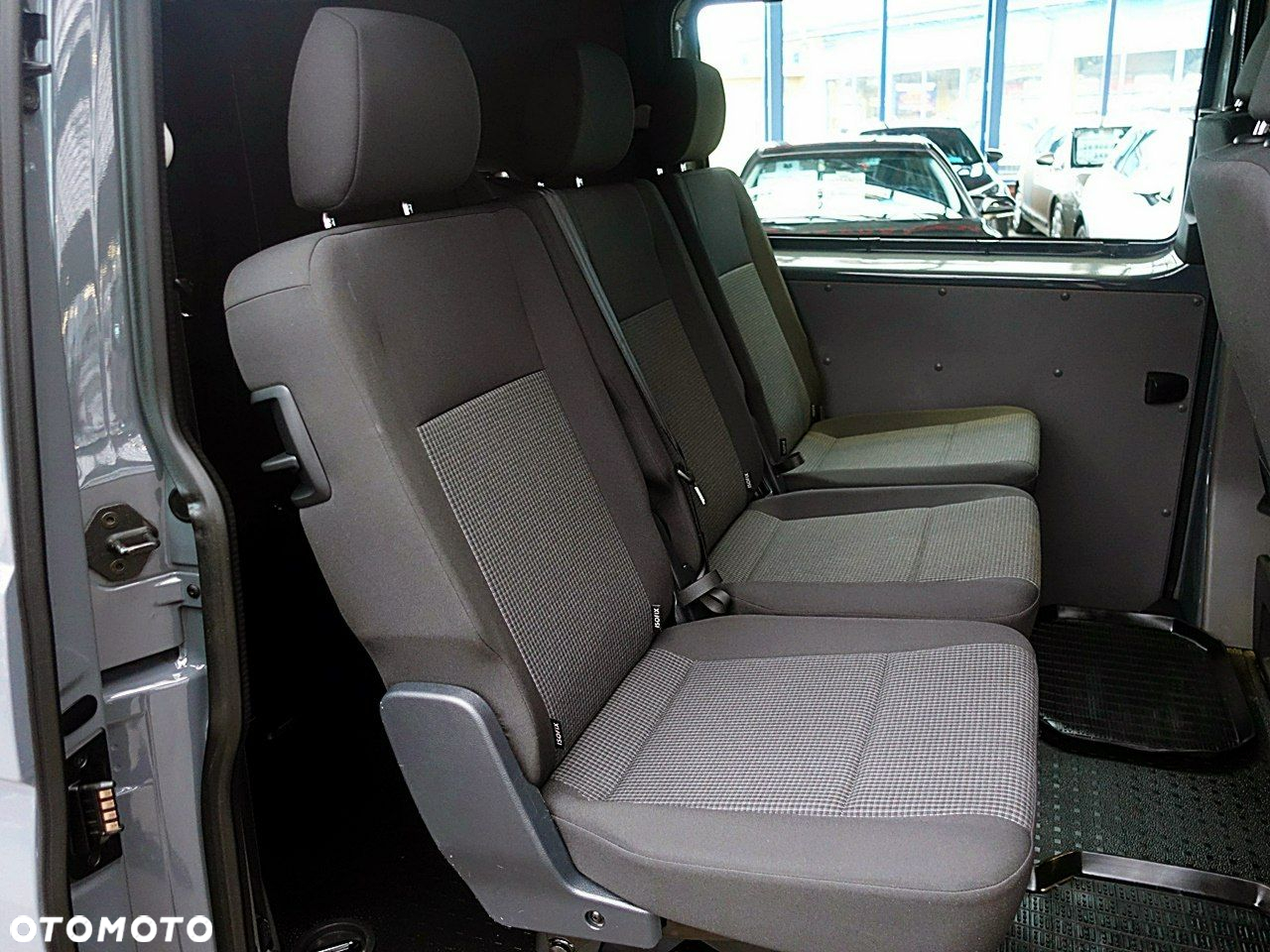 Volkswagen Transporter - 13