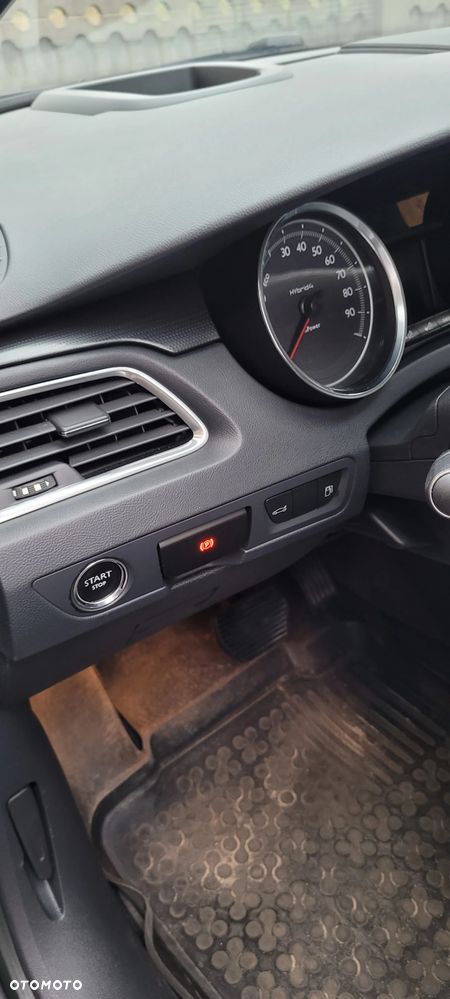 Peugeot 508 RXH 2.0 HDi HYbrid4 - 26