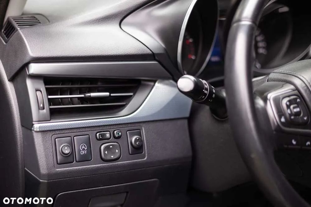 Toyota Avensis 2.0 D-4D Selection - 14