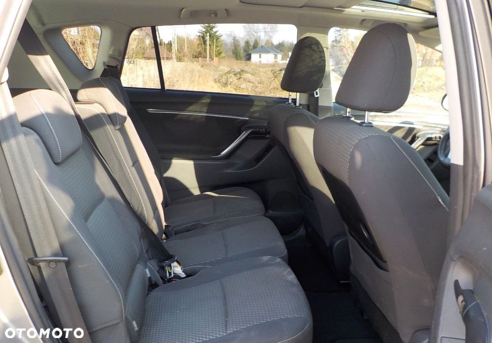 Toyota Verso - 21