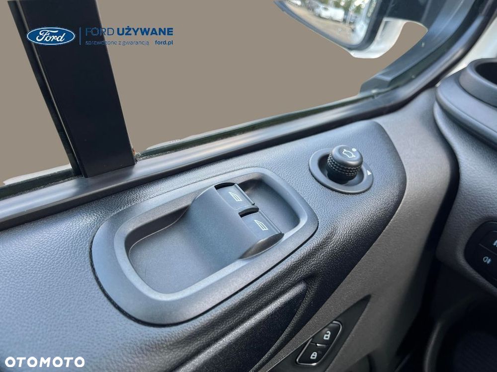 Ford Transit Custom Brygadówka 6 os. - 18