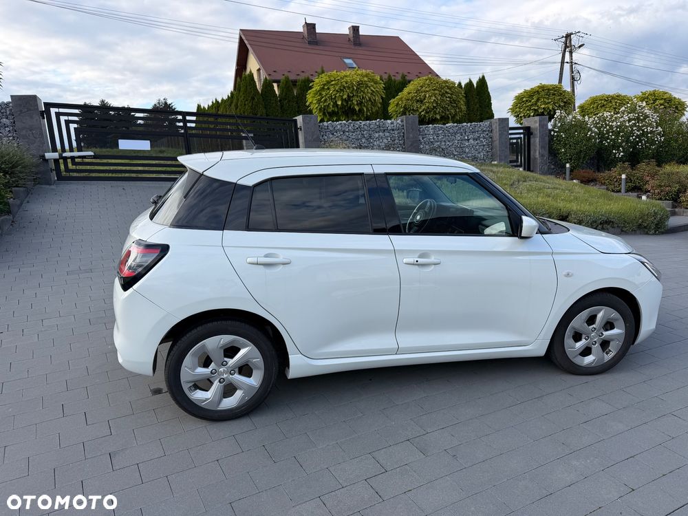 Suzuki Swift 1.2 Dualjet SHVS Premium Plus CVT - 21