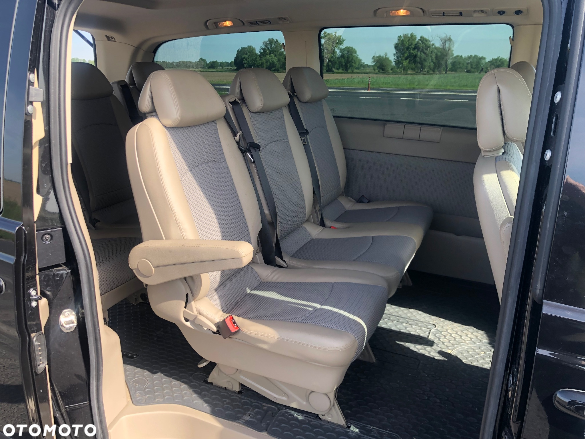 Mercedes-Benz Viano - 9