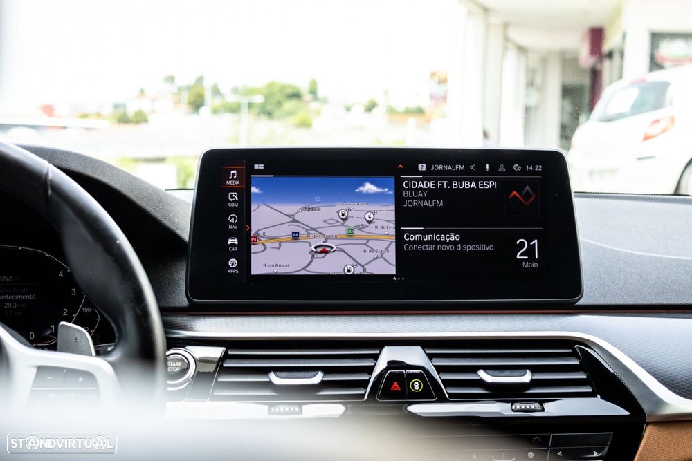 BMW 520 - 18